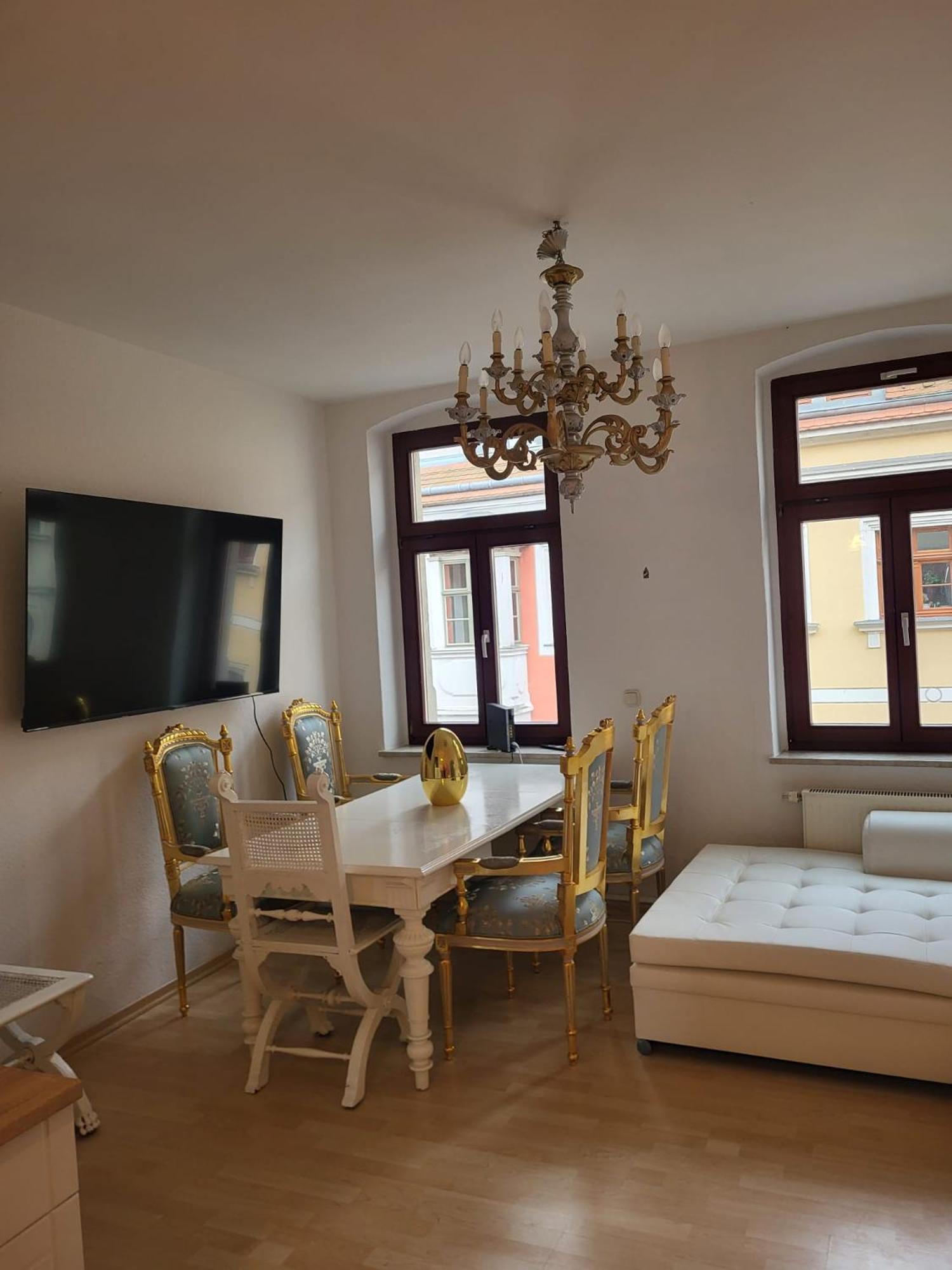 Im Herzen Der Historischen Altstadt Mit Elbblick Und Balkon