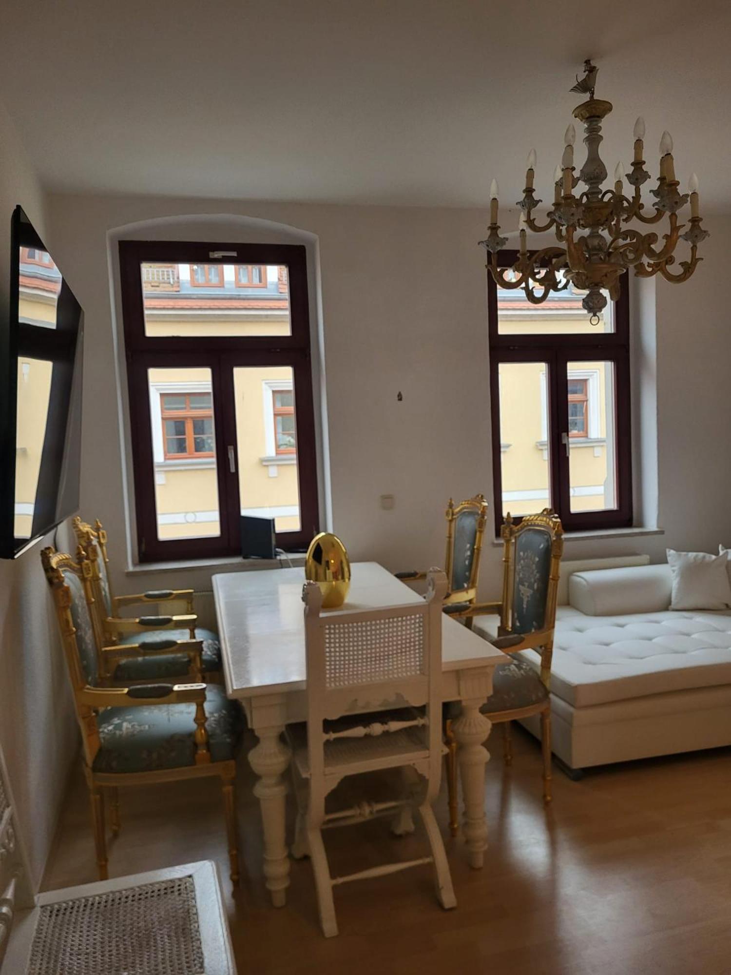 Apartment Im Herzen Der Historischen Altstadt Mit Elbblick Und Balkon
